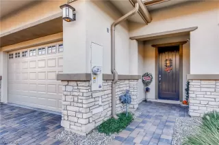 Photo #2: 2046949 Listing 