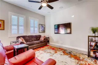 Photo #4: 2046949 Listing 