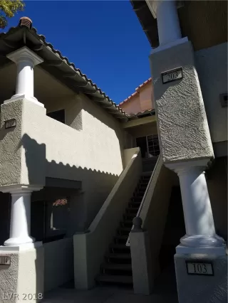 Photo #6: 2047043 Listing 