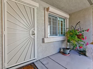 Photo #4: 2047054 Listing