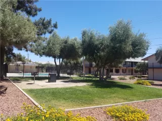 Photo #2: 2047057 Listing 