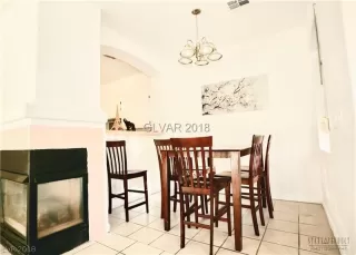 Photo #5: 2047184 Listing