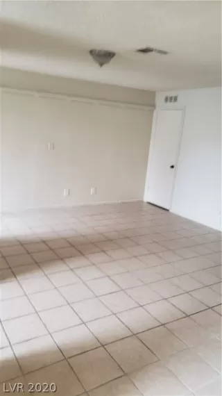 Photo #3: 2047248 Listing