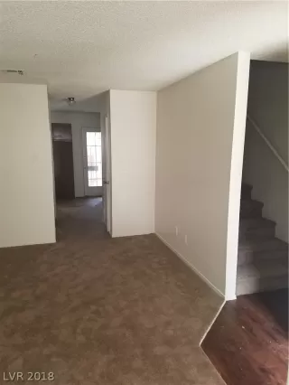 Photo #4: 2047290 Listing