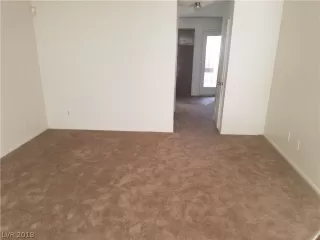 Photo #5: 2047290 Listing
