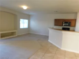 Photo #5: 2047459 Listing 