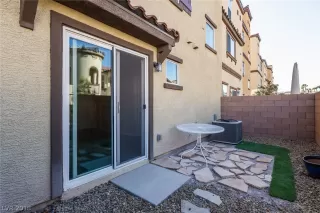 Photo #4: 2047474 Listing 