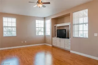 Photo #4: 2047478 Listing