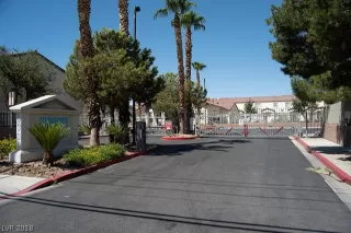 Photo #2: 2047511 Listing