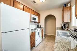Photo #1: 2047514 Listing