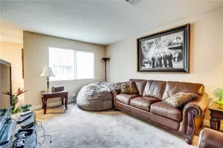Photo #6: 2047514 Listing
