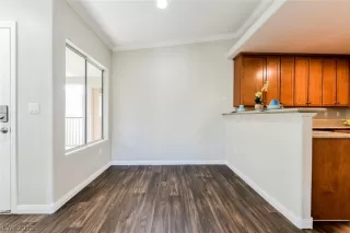 Photo #4: 2047541 Listing 