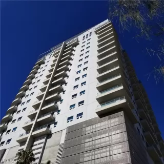 Photo #3: 2047557 Listing