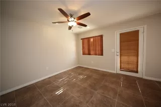 Photo #4: 2047566 Listing