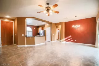 Photo #4: 2047714 Listing