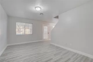 Photo #3: 2047793 Listing