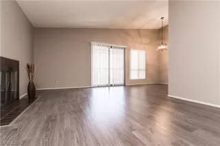 Photo #1: 2047840 Listing 