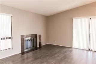 Photo #3: 2047840 Listing 