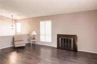 Photo #5: 2047840 Listing 