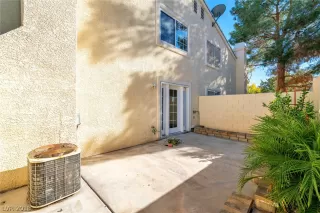 Photo #1: 2048042 Listing