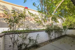 Photo #3: 2048088 Listing 