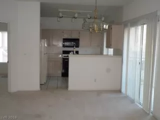 Photo #2: 2048207 Listing