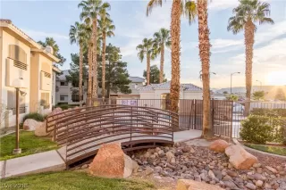 Photo #3: 2048219 Listing 