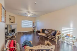 Photo #4: 2048219 Listing 