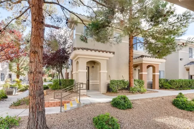 MLS: 2048491 Condo For Sale