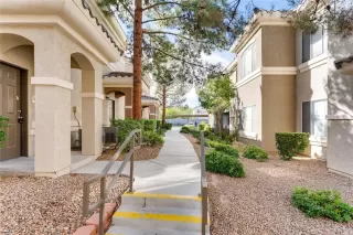 Photo #2: 2048491 Listing 