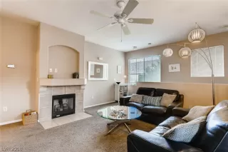 Photo #6: 2048491 Listing 