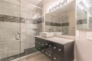 Photo #4: 2048501 Listing 