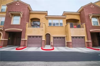 Photo #2: 2048550 Listing