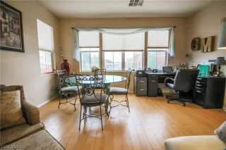 Photo #6: 2048550 Listing