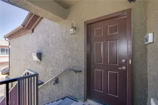 Photo #6: 2048586 Listing