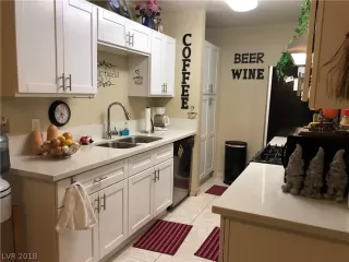 Photo #4: 2048772 Listing