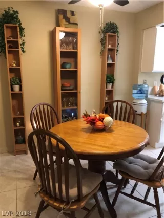 Photo #6: 2048772 Listing