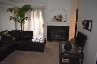 Photo #3: 2048817 Listing