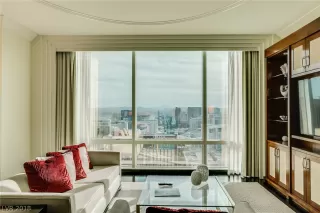 Photo #4: 2048831 Listing