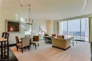 Photo #5: 2048831 Listing