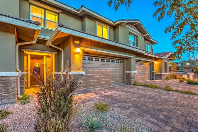 MLS: 2048841 Condo For Sale