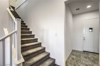 Photo #2: 2048841 Listing 