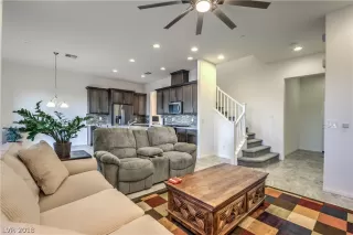 Photo #5: 2048841 Listing 