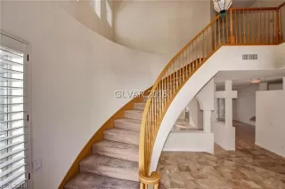 Photo #1: 2048974 Listing 