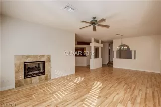 Photo #4: 2048974 Listing 