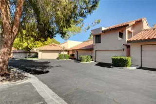 Photo #1: 2049018 Listing 