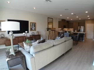 Photo #2: 2049059 Listing 