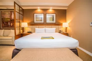 Photo #2: 2049189 Listing