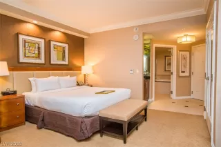 Photo #5: 2049189 Listing