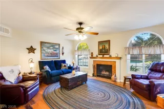 Photo #2: 2049278 Listing